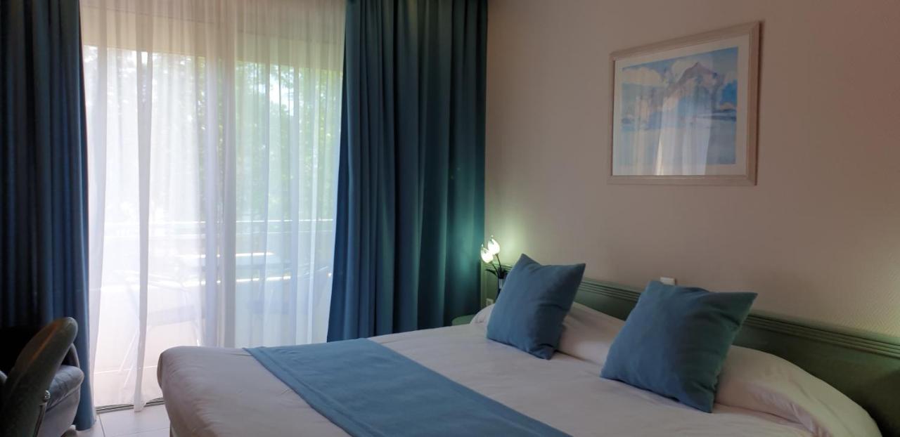 Logis Hotel & Restaurant Le Fleurance ภายนอก รูปภาพ