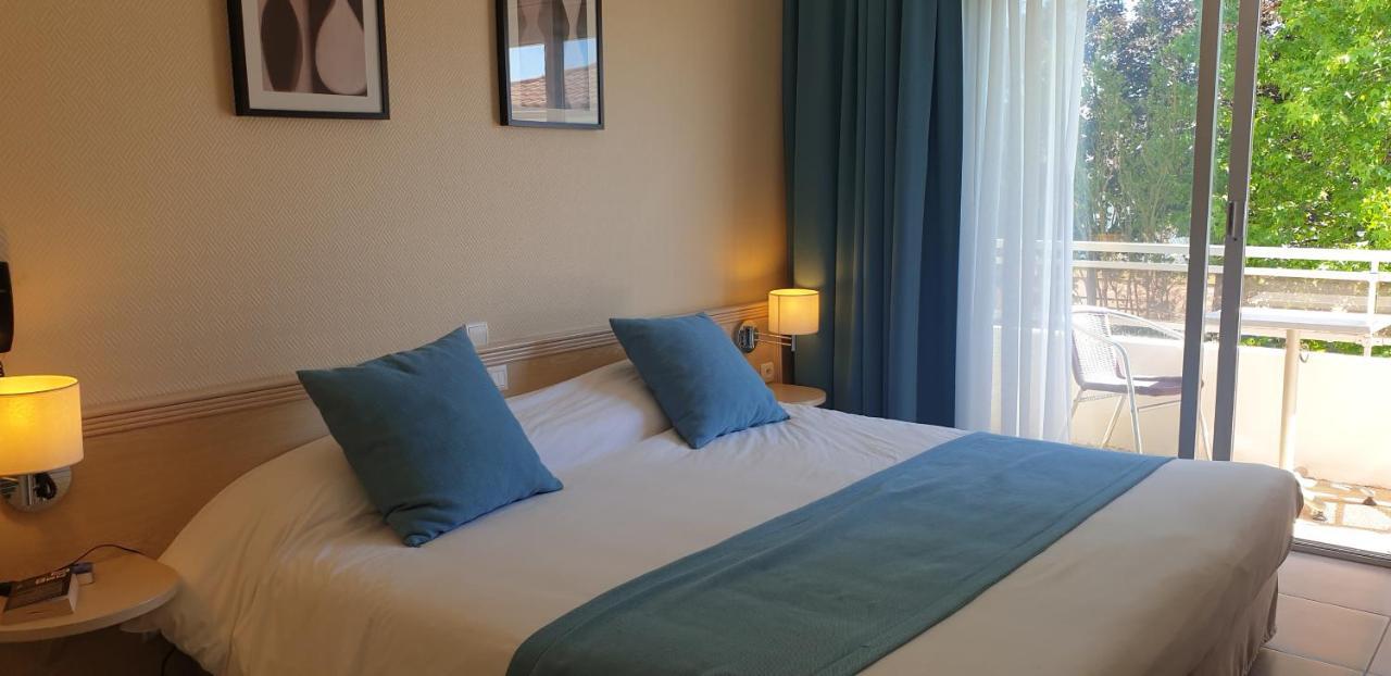 Logis Hotel & Restaurant Le Fleurance ภายนอก รูปภาพ